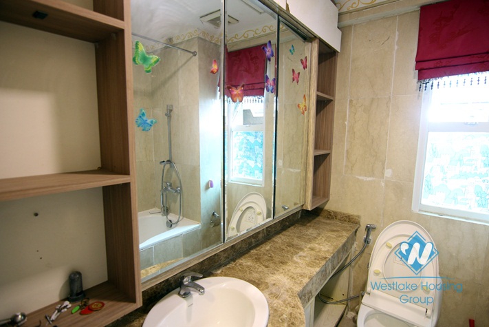 Cheap three bedrooms apartment for rent in Ciputra Ha Noi